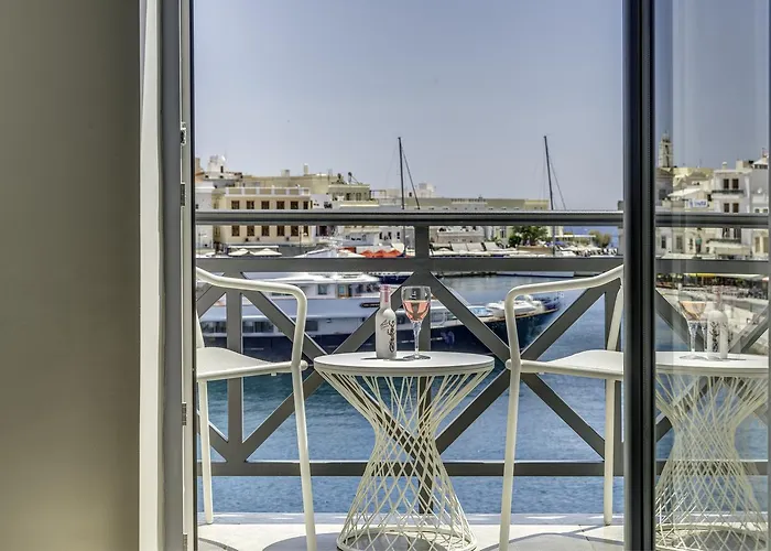 Naves Hotel Ermoupoli