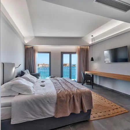 Naves Otel Ermoupoli