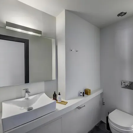 Naves Otel Ermoupoli