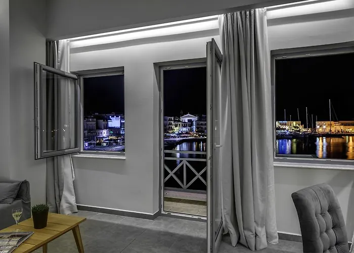 Naves Hotel Ermupoli