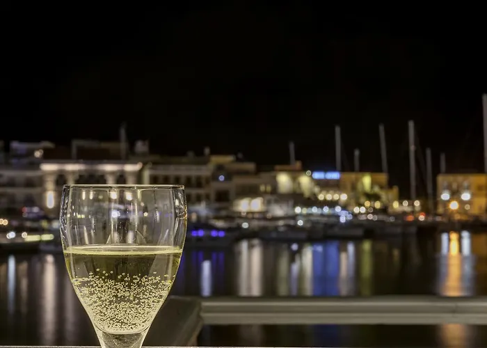 Hotel Naves Ermupoli