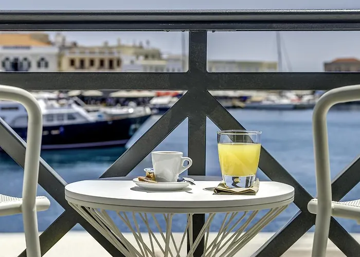 Naves Hotel Ermoupoli